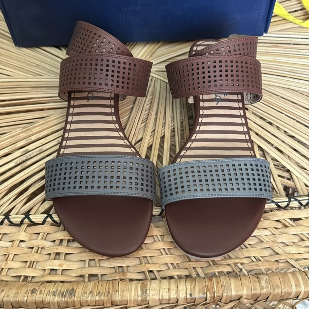 Splendid Leather Sandals - Picture 6 of 9